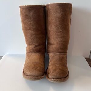 UGGS boots size 5